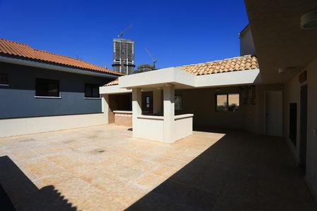Casa à venda com 336m², 4 quartos e 4 vagasQuintal