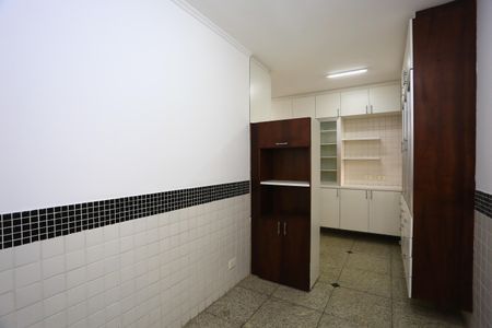 Casa à venda com 336m², 4 quartos e 4 vagasCozinha