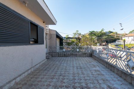Casa para alugar com 200m², 3 quartos e 2 vagas Casa para alugar com 200m², 3 quartos e 2 vagasVaranda