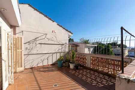 Casa para alugar com 200m², 3 quartos e 2 vagas Casa para alugar com 200m², 3 quartos e 2 vagasVaranda da Suíte