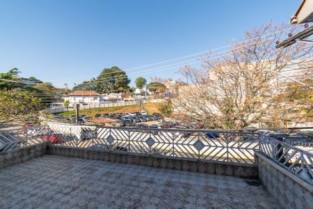 Casa para alugar com 200m², 3 quartos e 2 vagas Casa para alugar com 200m², 3 quartos e 2 vagasVista do Quarto