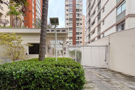 Apartamento à venda com 45m², 1 quarto e 1 vaga Apartamento à venda com 45m², 1 quarto e 1 vagaFachada