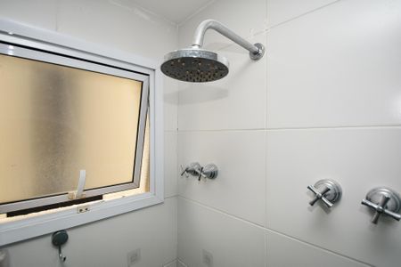 Banheiro social de apartamento para alugar com 1 quarto, 45m² em Jardim Paulista, São Paulo