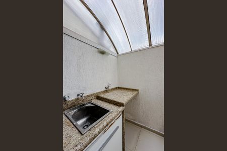 Casa de condomínio à venda com 109m², 2 quartos e 2 vagas