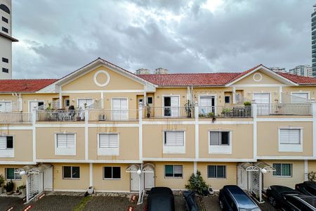 Casa de condomínio à venda com 109m², 2 quartos e 2 vagas