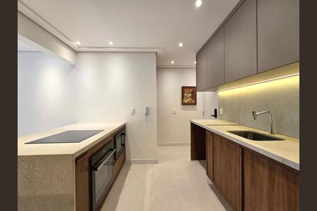 Apartamento à venda com 95m², 2 quartos e 2 vagasCozinha