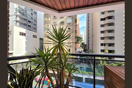 Apartamento à venda com 95m², 2 quartos e 2 vagasVaranda da Sala