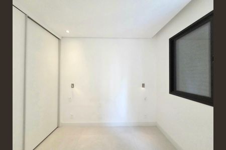 Apartamento à venda com 95m², 2 quartos e 2 vagasSuíte