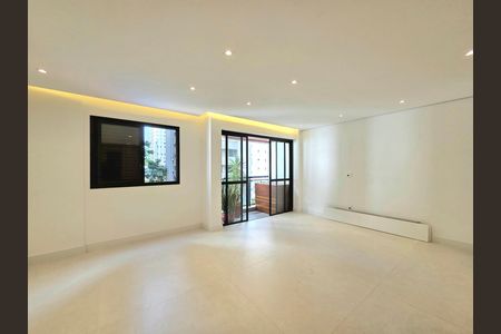 Apartamento à venda com 95m², 2 quartos e 2 vagasSala