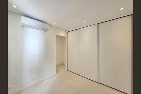 Apartamento à venda com 95m², 2 quartos e 2 vagasSuíte 