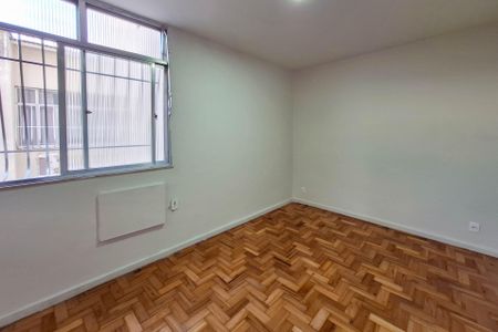 Apartamento para alugar com 126m², 3 quartos e 1 vaga Apartamento para alugar com 126m², 3 quartos e 1 vagaQuarto 3