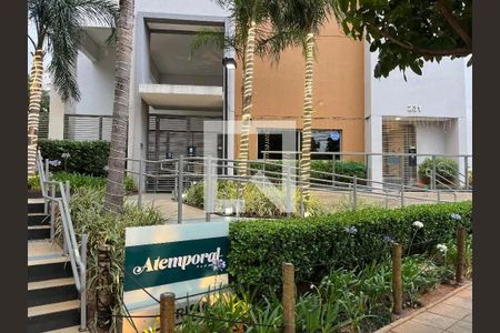 Apartamento para alugar com 69m², 2 quartos e 1 vagaFachada