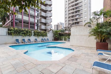 Apartamento para alugar com 32m², 1 quarto e 1 vagaÁrea comum - Piscina