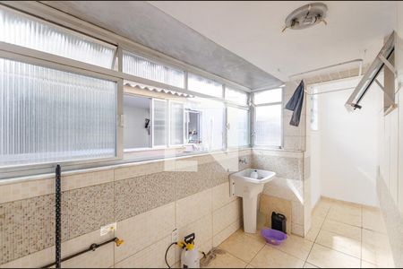 Apartamento para alugar com 75m², 3 quartos e 1 vaga