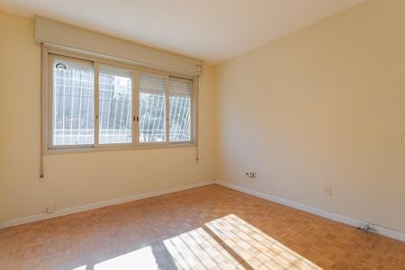 Sala de apartamento para alugar com 2 quartos, 75m² em Petrópolis, Porto Alegre