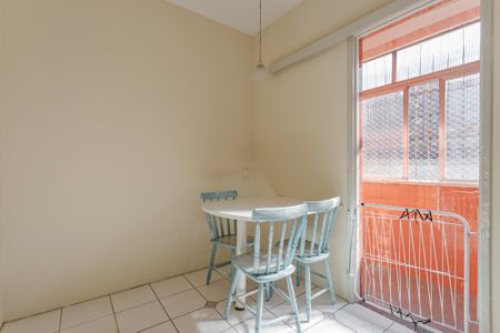 Apartamento para alugar com 75m², 2 quartos e 1 vagaCozinha