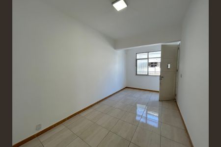 Casa à venda com 51m², 2 quartos e sem vagaSala
