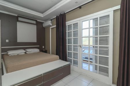 Casa à venda com 150m², 4 quartos e 1 vagaSuíte 