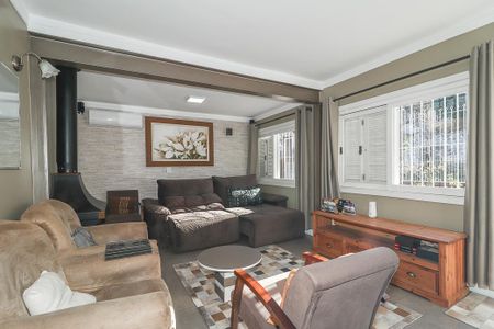 Sala de casa à venda com 4 quartos, 150m² em Jardim Carvalho, Porto Alegre