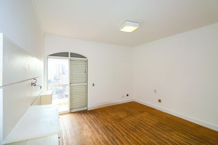 Apartamento à venda com 211m², 4 quartos e 4 vagasSuíte 1