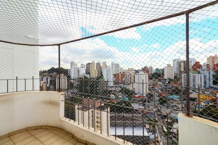 Apartamento à venda com 211m², 4 quartos e 4 vagasVaranda da Suíte 1