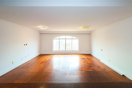 Apartamento para alugar com 4 quartos, 211m² em Vila Morumbi, São Paulo