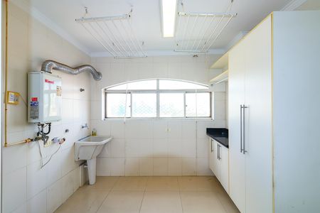 Apartamento à venda com 211m², 4 quartos e 4 vagasÁrea de serviço