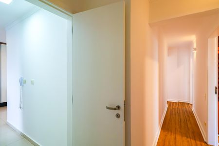 Apartamento à venda com 211m², 4 quartos e 4 vagasCorredor