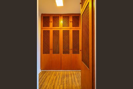 Apartamento à venda com 211m², 4 quartos e 4 vagasSuíte 2