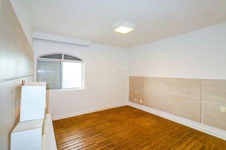 Apartamento à venda com 211m², 4 quartos e 4 vagasSuíte 3