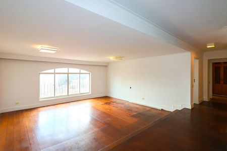 Apartamento à venda com 211m², 4 quartos e 4 vagasSala