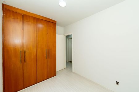 Quarto 1 de apartamento para alugar com 3 quartos, 60m² em Estoril, Belo Horizonte