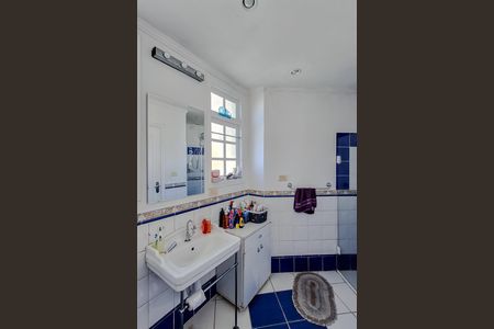 Casa à venda com 134m², 2 quartos e 2 vagasBanheiro da Suíte
