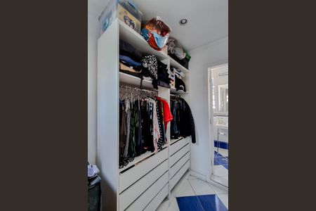 Casa à venda com 134m², 2 quartos e 2 vagasCloset da Suíte