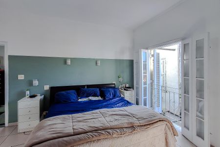 Casa à venda com 134m², 2 quartos e 2 vagasSuíte