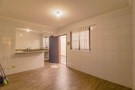 Cozinha de casa para alugar com 3 quartos, 125m² em Jardim Oriental, São Paulo