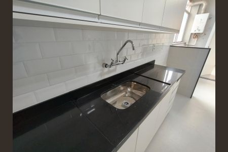 Apartamento à venda com 85m², 2 quartos e 1 vaga Apartamento à venda com 85m², 2 quartos e 1 vagaCozinha