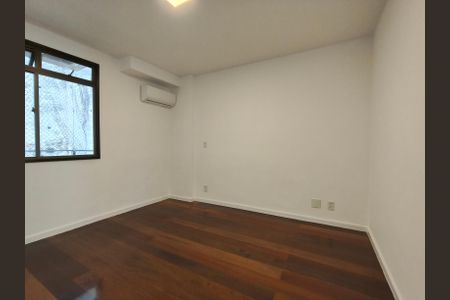Apartamento à venda com 85m², 2 quartos e 1 vaga Apartamento à venda com 85m², 2 quartos e 1 vagaSuíte