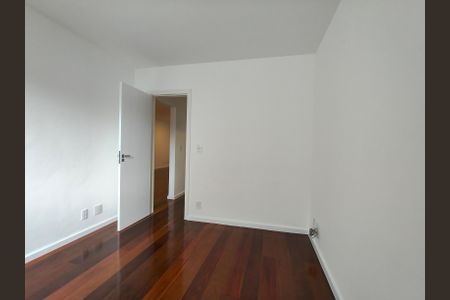 Apartamento à venda com 85m², 2 quartos e 1 vaga Apartamento à venda com 85m², 2 quartos e 1 vagaQuarto