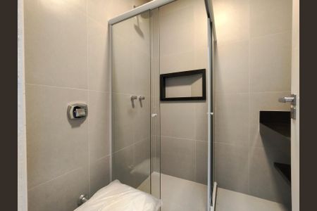 Apartamento à venda com 85m², 2 quartos e 1 vaga Apartamento à venda com 85m², 2 quartos e 1 vagaBanheiro da Suíte