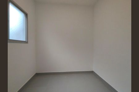 Apartamento à venda com 85m², 2 quartos e 1 vaga Apartamento à venda com 85m², 2 quartos e 1 vagaQuarto de Serviço