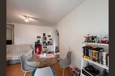 Apartamento à venda com 95m², 2 quartos e 1 vagaSala
