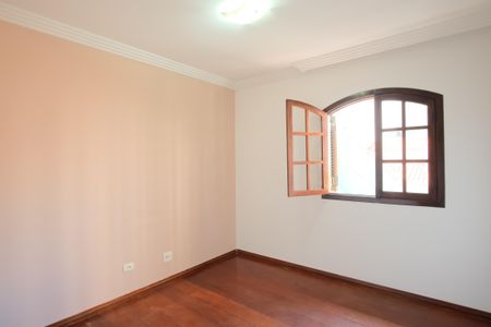 Casa à venda com 300m², 8 quartos e 9 vagasSuíte 3