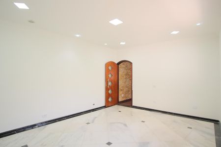 Casa à venda com 300m², 8 quartos e 9 vagasSuíte 1