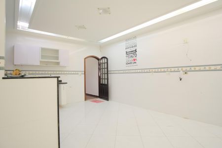 Casa à venda com 300m², 8 quartos e 9 vagasCozinha