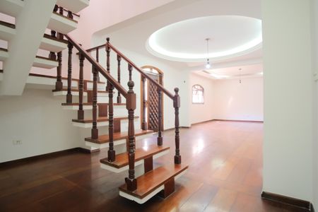 Escada de casa à venda com 8 quartos, 300m² em Tatuapé, São Paulo