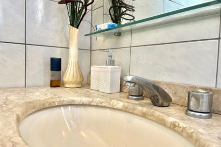 Casa à venda com 80m², 3 quartos e 3 vagasBanheiro da Suíte