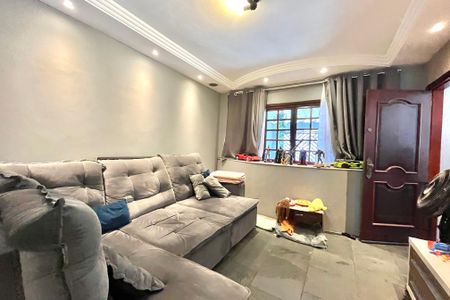 Casa à venda com 80m², 3 quartos e 3 vagasSala