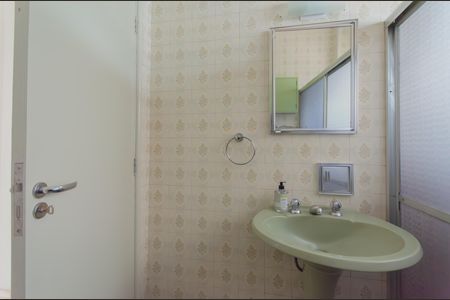 Banheiro de apartamento à venda com 1 quarto, 90m² em Liberdade, São Paulo