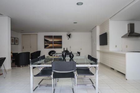 Apartamento para alugar com 54m², 2 quartos e 2 vagasÁrea comum - Salão de festas